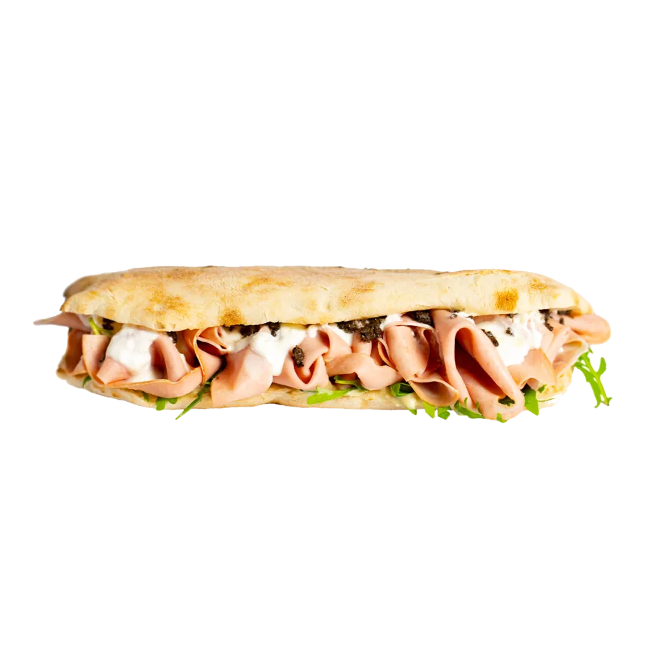 Panini Jamm’ Ja — jambon de Parme, salami Napoli, pancetta, crème de pomme de terre, crème d’oignon, pois chiches, poivron rôti, mélange de salades